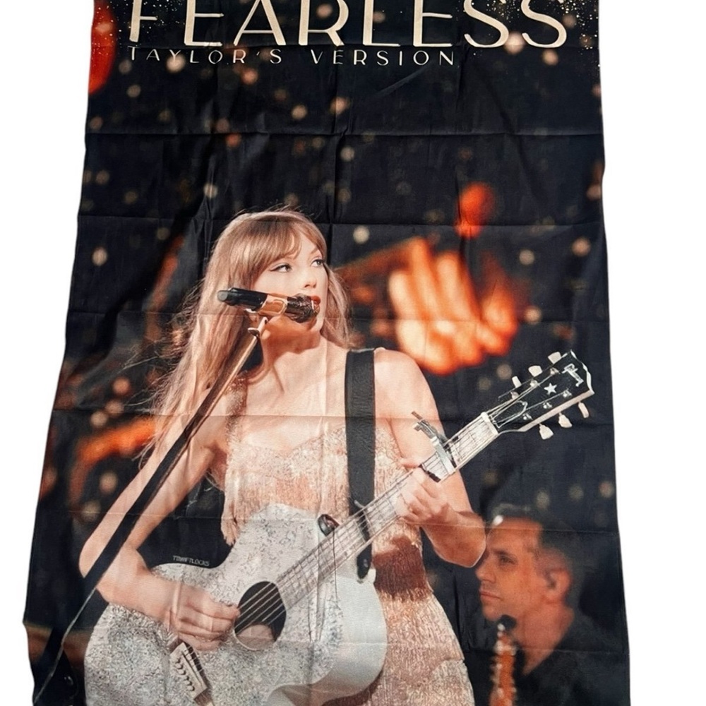 Taylor Swift Fearless Tapestry 35.5"x47" Country Music Decor - Picture 3 of 9